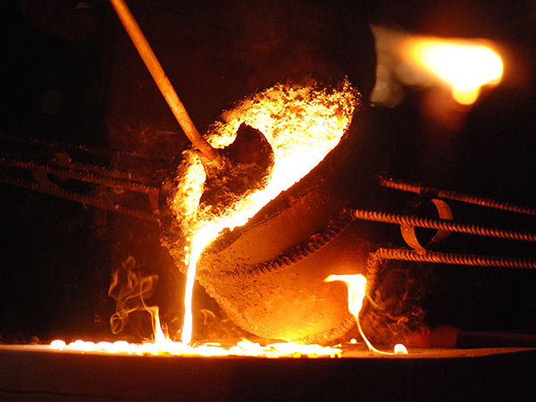 What is the casting process of casting steel?